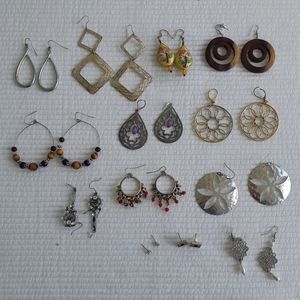 Jewelry Lot 13 Errings Costume Pierced Beads
